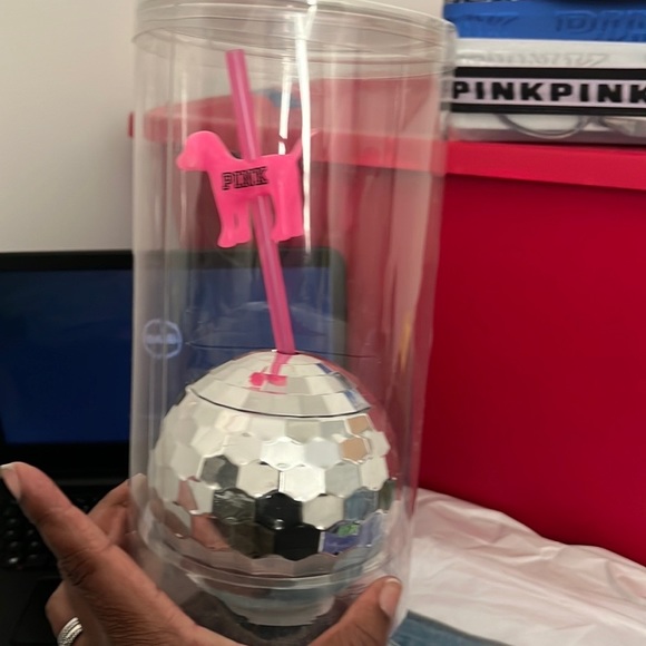 V/s PINK disco ball cup/straw - Picture 4 of 6